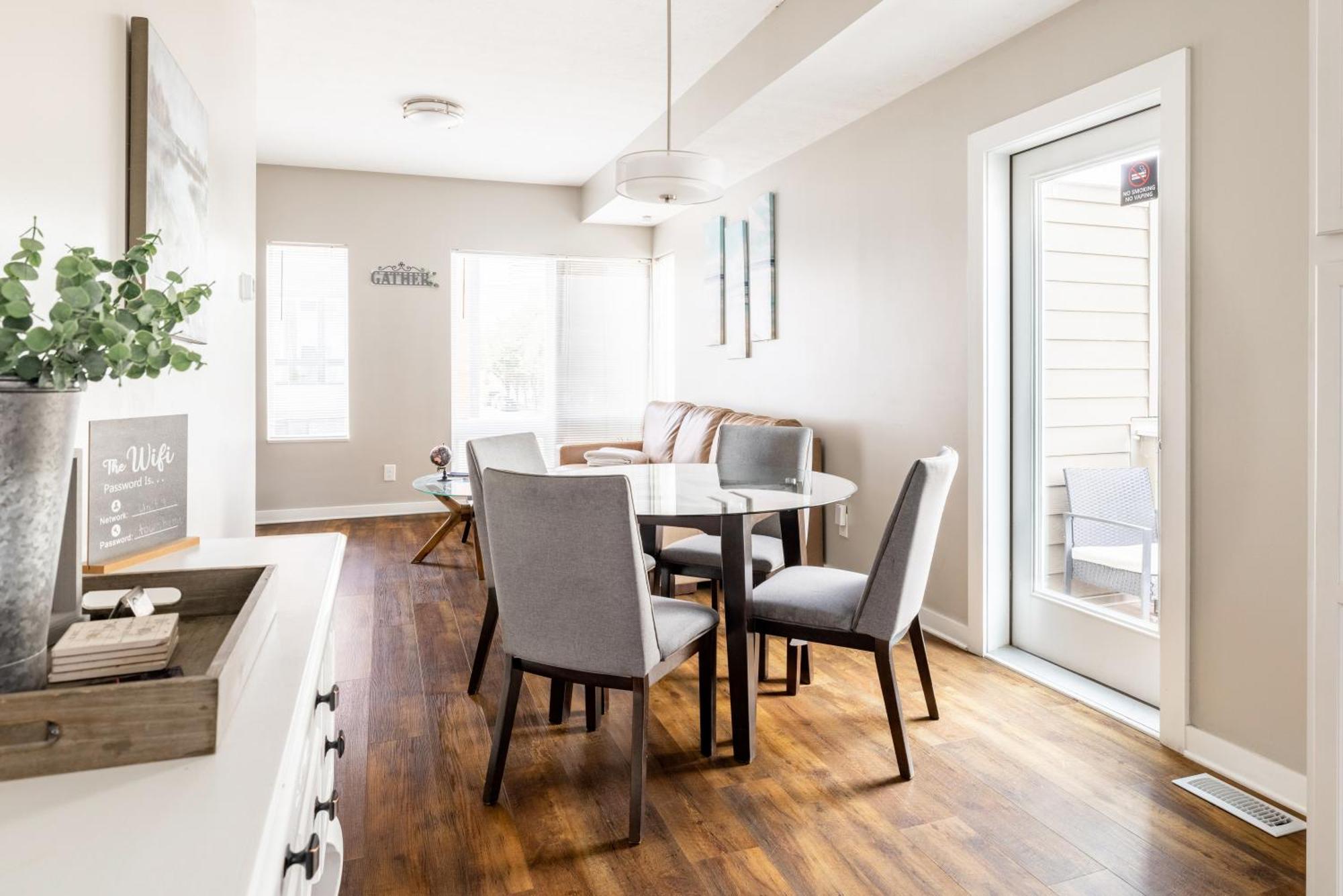 Luxury Downtown Townhome Private Garage Unit 9 Cleveland Exterior foto